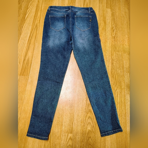 1822Classic Blue Women's Jeans, Adriana Style Size 12 - Picture 2 of 6